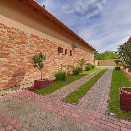 Kalvin Utcai Apartmanok Hajdúszoboszló 外观 照片