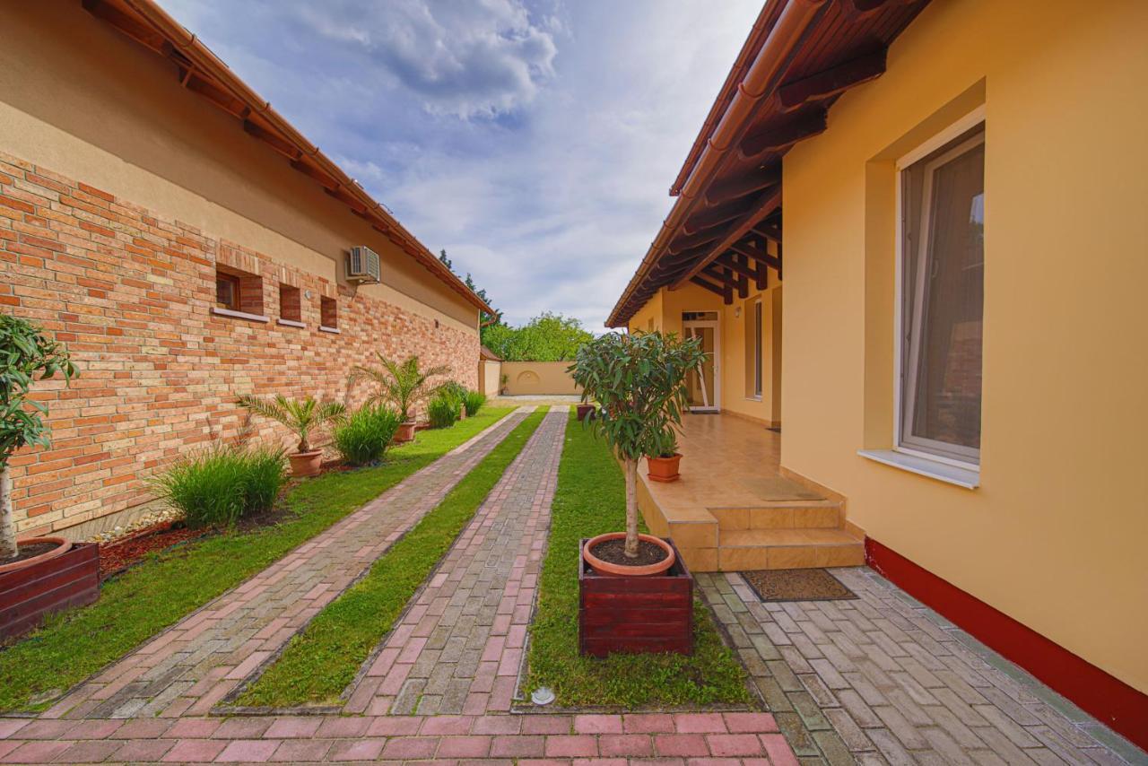 Kalvin Utcai Apartmanok Hajdúszoboszló 外观 照片